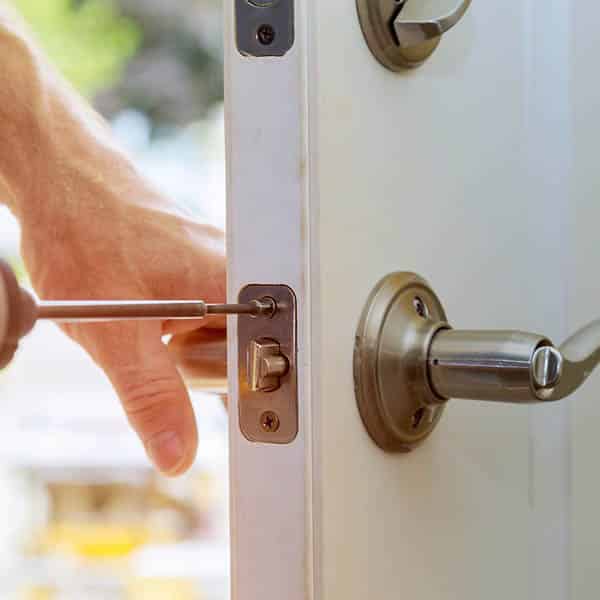 Depannage serrure rideau metallique Pessac Merignac - j&y33 - 04